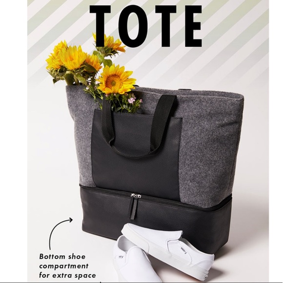 🆕 Felt Tote + SHOE COMPARTMENT! - Picture 12 of 12